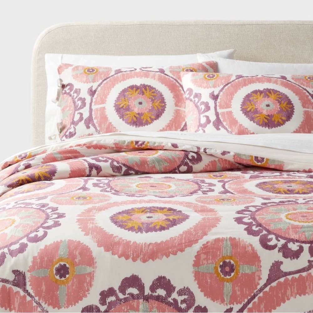 NWT King Suzani Print Duvet Cover and Sham Set-Threshold